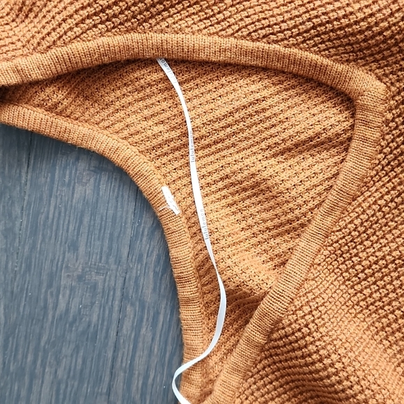 Lululemon Orange Long Sleeve Sweater - Picture 3 of 5